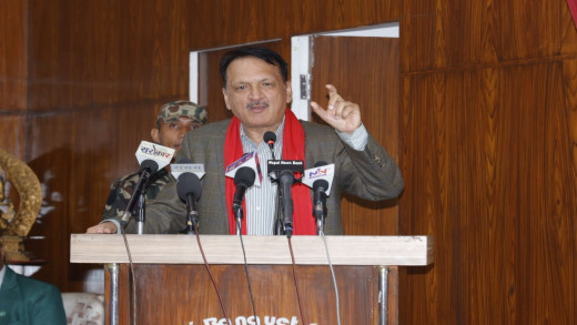 अर्थतन्त्रमा देखिएको समस्याको समाधान मौद्रिक नीतिमात्र होइन : मन्त्री महत